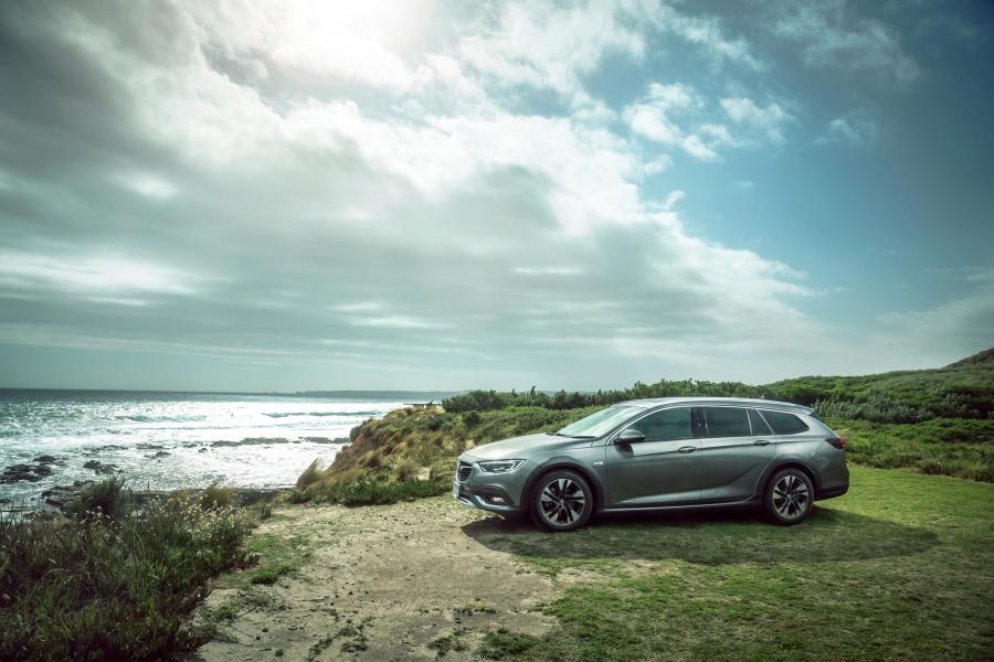  Holden Calais V Tourer (ZB) 2018 года  (фото 19 из 42)